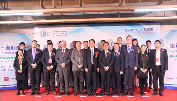 ����������ľ����ľ��Ʒó�״��