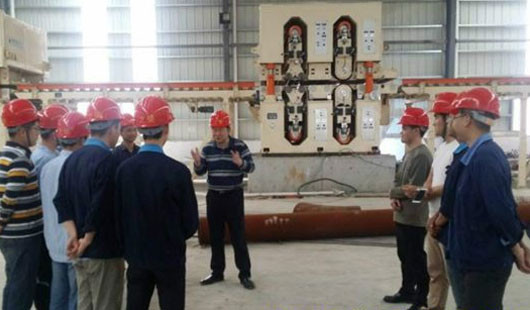 ��ƽ�������������ѹ�����������尲װ�����£�׶�