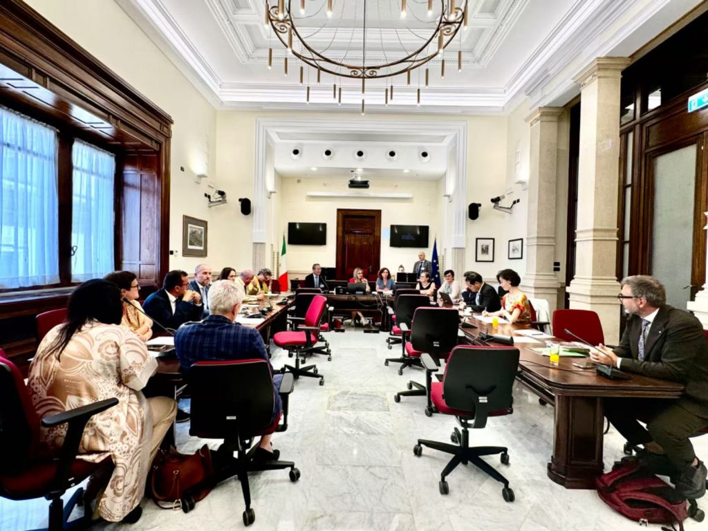 ����������֯���������������ԺũҵίԱ����л�̸