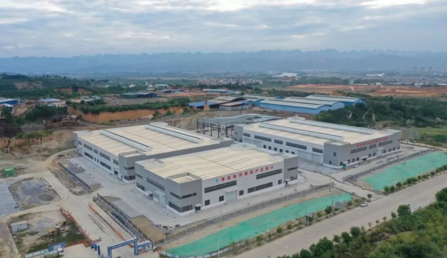 ��ɫ���ִ���ҵ����������������ľ�ӹ���ҵ